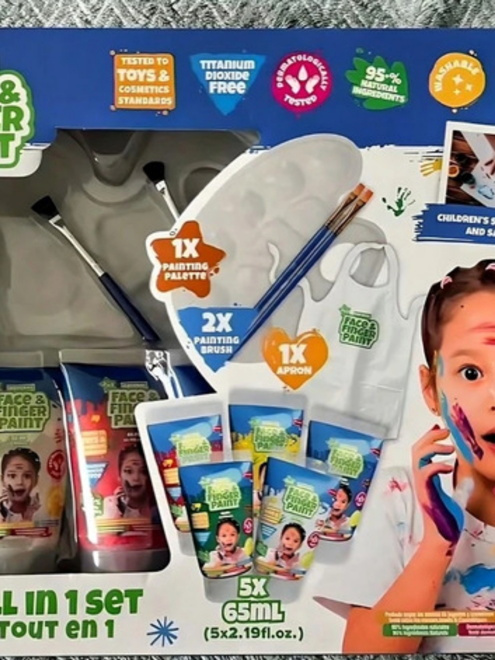 Colorforms Face & Finger Paint 11-Piece Set NWT